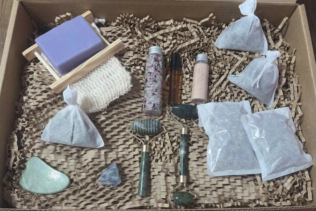 De-Stress botanical wellness box
