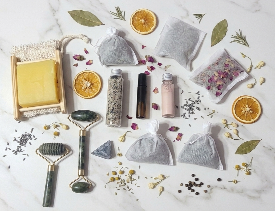 Invigorating botanical wellness box